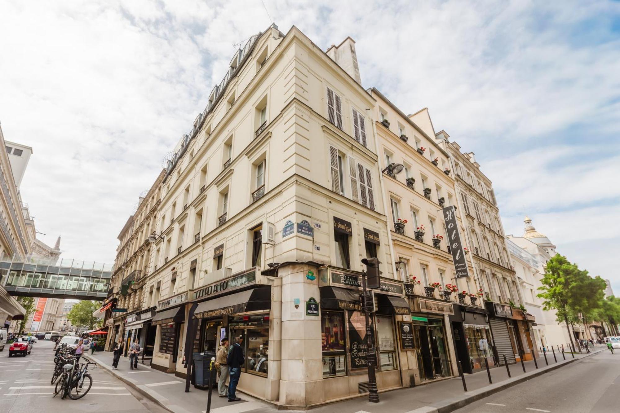 Opera Hotel